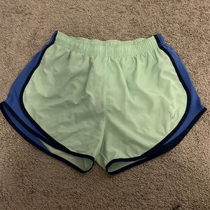 Nike Running shorts size large !